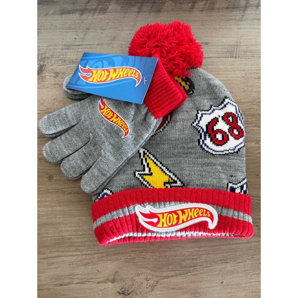 Boys hot wheels beanie and glove set